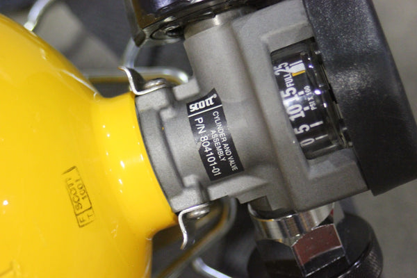 SCOTT INDUSTRIAL SCBA SYSTEM IN CASE