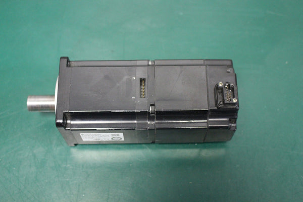 YASKAWA SERVO MOTOR  SGMJV-04A3A6C