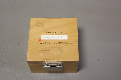 LOT OF WILTRON TERMINATIONS/SHORTS IN BOX 26N75 22N75 22NF72 26NF75