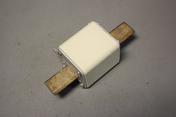 UNUSED SIEMENS 3NA7 260 FUSE ELEMENT