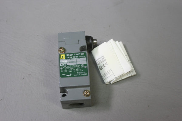 NEW SQUARE D HAZ LOC REED/LIMIT SWITCH 9007C84G