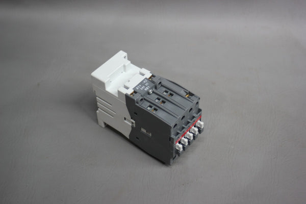 NEW ABB CONTACTOR AL30-30-10