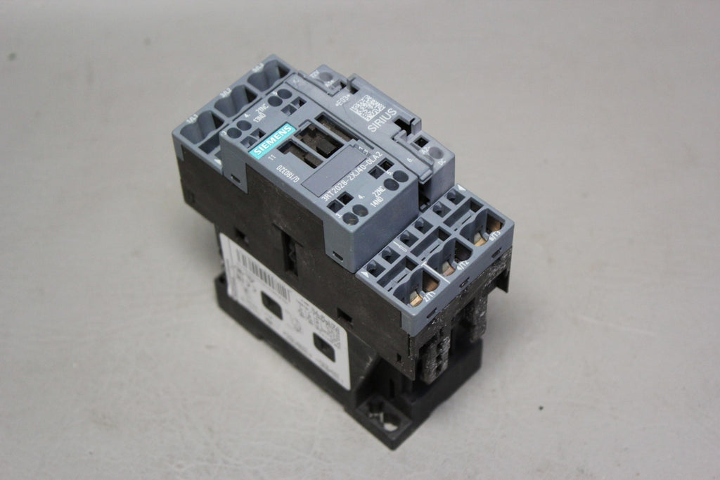 SIEMENS 3RT2028-2XJ40-0LA2 CONTACTOR