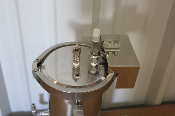 UNICONTROLS TZB-3-I0413 STAINLESS STEEL VACUUM LIQUID TANK