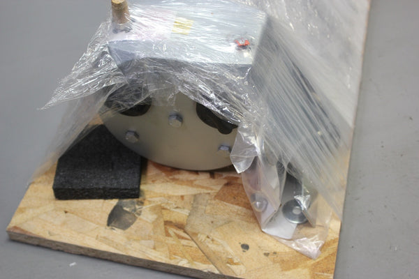 NEW GAST VACUUM PUMP   0523-V191Q-G588DX