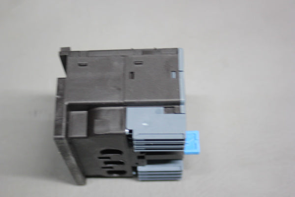 NEW SIEMENS SOLID STATE OVERLOAD RELAY  48ATD3S00 3UB8123-4DW2