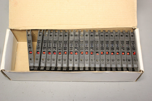 UNUSED LOT OF  ALLEN BRADLEY FUSE TERMINAL BLOCKS  1492-H4 &amp; H5