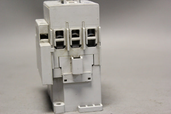 ALLEN-BRADLEY CONTACTOR 100-C30B00 series C