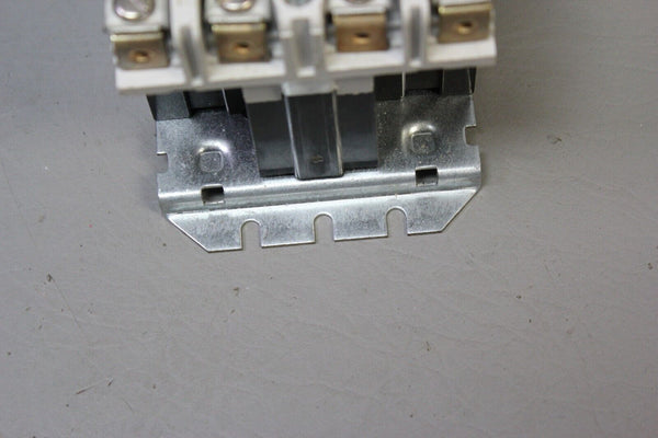 SIEMENS 30A AC LIGHTING CONTACTOR CLM0C04