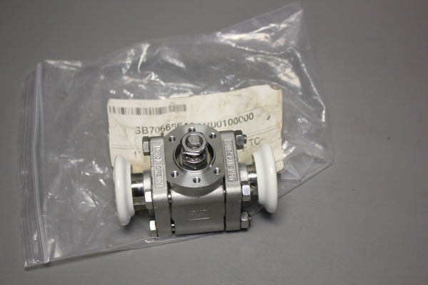 NEW SVF 1" 316L STAINLESS STEEL BALL VALVE  SB706666ATTR00100000