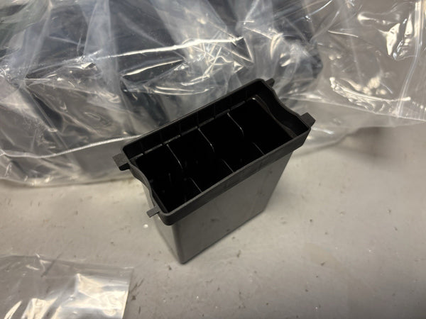 NEW QIAGEN ACCESSORY TROUGH (6) 997012