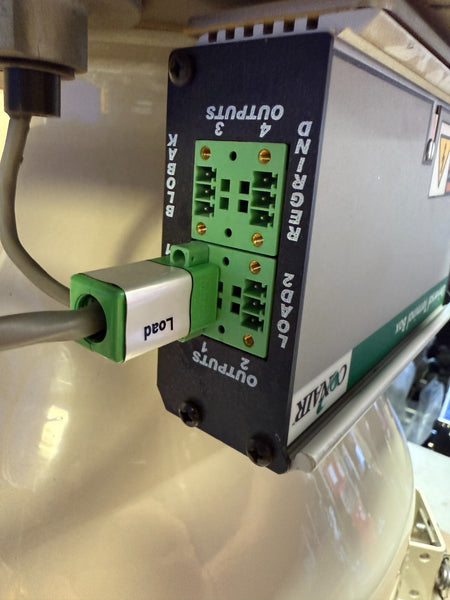 CONAIR  DL Series Material Feeder with UTB-24-D Terminal Box Hopper DL 12 Vacuum