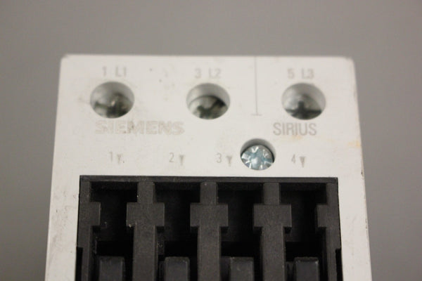 SIEMENS SIRIUS CONTACTOR 3RT1033-1A..0