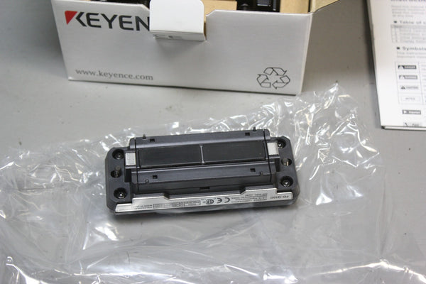 NEW KEYENCE CLAMP ON FLOW SENSOR FD-Q10C