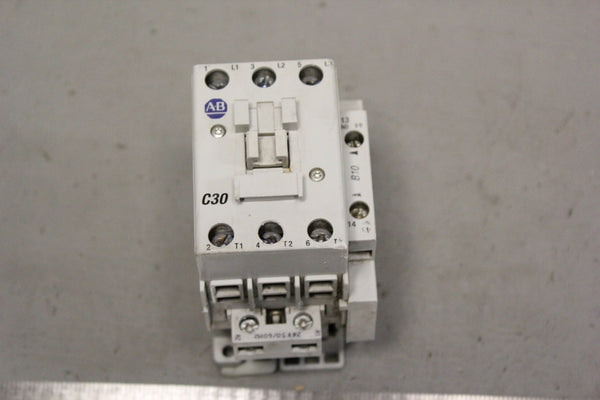 ALLEN-BRADLEY CONTACTOR 100-C30B00 series C