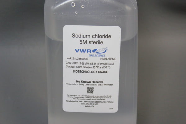 NEW 500mL BOTTLE OF VWR BIOTECHNOLOGY GRADE SODIUM CHLORIDE 5M STERILE E529-500