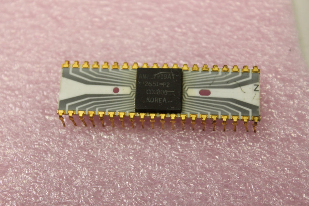 Vintage AMI Gold/Grey Trace CPU Chip Processor (F)