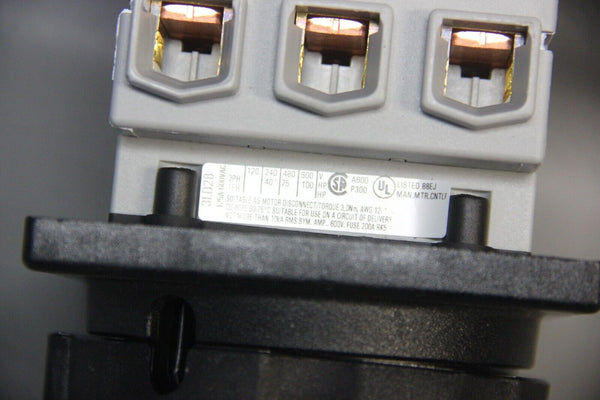 UNUSED SIEMENS SENTRON MAIN SWITCH DISCONNECTOR 3LD2804-0TK51