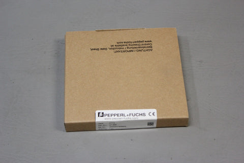 NEW PEPPERL FUCHS  Z-SYSTEM SAFETY BARRIER  P/N: Z713  71896