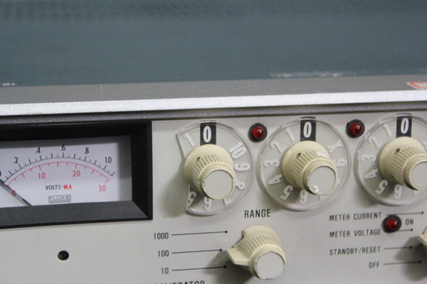 FLUKE 343A DC VOLTAGE CALIBRATOR