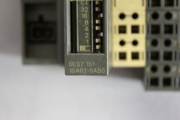 SIEMENS ET 200S I/O RACK WITH MODULES  6ES7 151-1BA02-0AB0 ETC