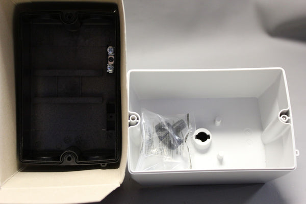 NEW LOVATO ENCLOSURE WITH RED HANDLE  SM1Z17 15R