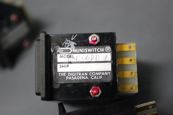  DIGITRAN MINISWITCH 3 DIGIT GSR THUMBWHEEL SWITCH & HARDWARE 7-S-428 A 