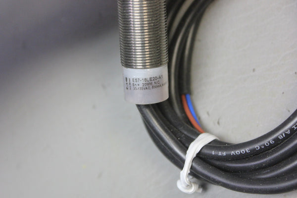 NEW CUTLER HAMMER INDUCTIVE PROXIMITY SENSOR E57-18LE20-A1