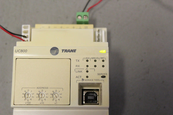 TRANE CHILLER CONTROL MODULE UC800 X13651144-01 REV. D