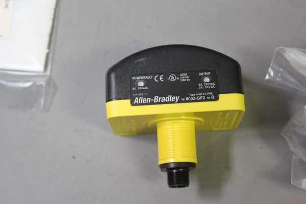 NEW ALLEN BRADLEY TACTILE PUSHBUTTON  800Z-GF2Q5B SER. B 800Z-GF2 SER. B