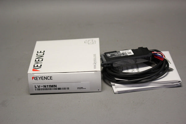 NEW KEYENCE DIGITAL LASER SENSOR LV-N11MN