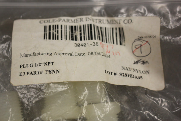 NEW LOT OF 7 COLE PARMER 30401-38 PLUGS 1/2 NPT