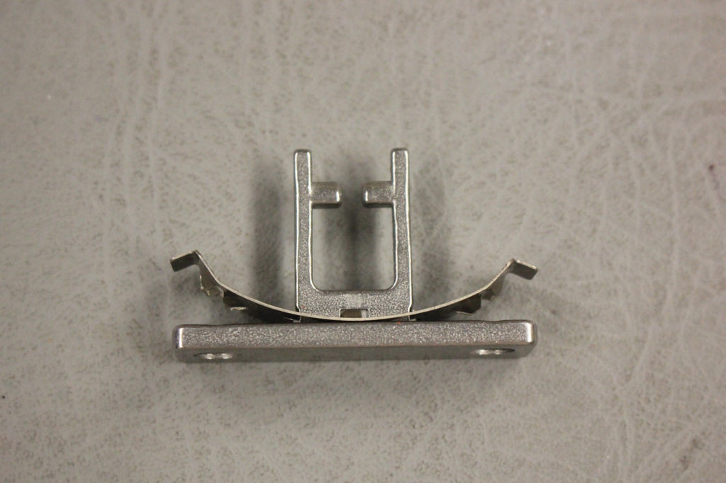 NEW ALLEN BRADLEY SAFETY SWITCH LATCH  440K-T11174