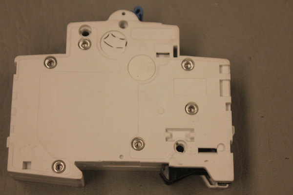 ALLEN BRADLEY 1492-SPM1C080 SER D BREAKER MODULE