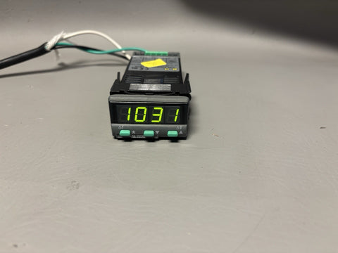 Cals Controls 3200  Digital Temperature Controller