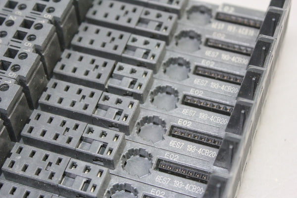 LOT OF 18 SIEMENS ELECTRONIC MODULE BASES  P/N: 6ES7 193-4CB20-0AA0