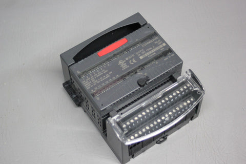 GE FANUC VERSAMAX PLC MODULE WITH CARRIER IC200MDL940E IC200CHS002J