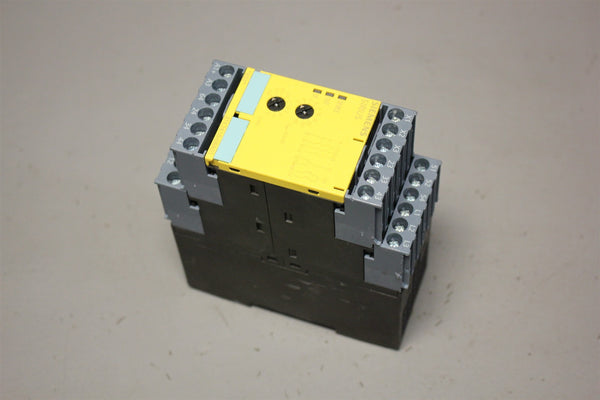 SIEMENS SIRIUS SAFETY RELAY 3TK2810-0BA01