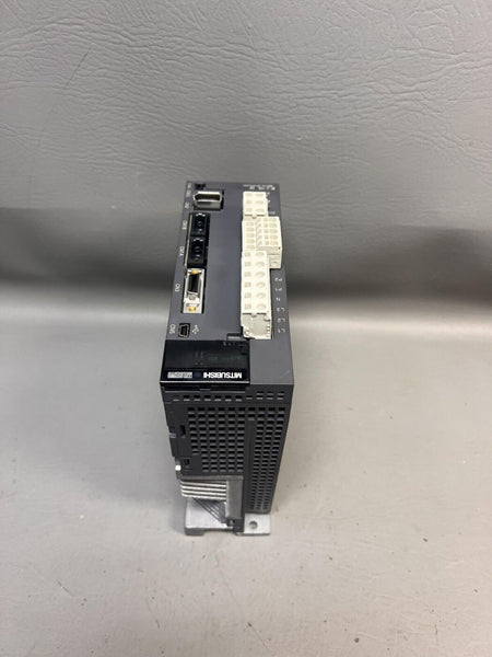 MITSUBISHI MELSERVO SERVO DRIVE MR-J3-100B 3PH 200V