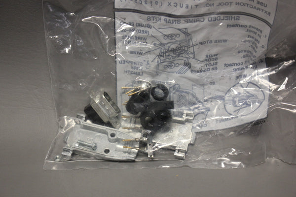 NEW AMP SHIELDED CRIMP SNAP KIT D9PCTKPC