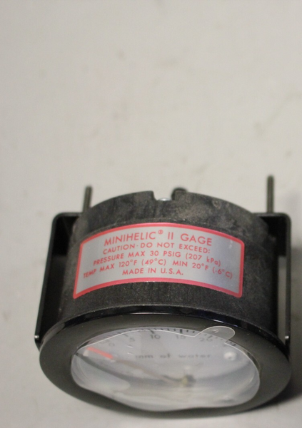 DWYER MINIHELIC II GAGE  2-5000-25MM