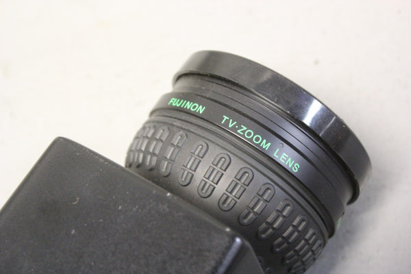 PANASONIC 3 CCD CONVERTIBLE CAMERA W/ FUJINON TV LENS AW-E860  (AW-E860NY01)