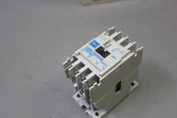 NEW CUTLER HAMMER MULTIPOLE RELAY D15CR22AB