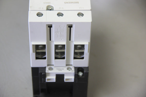 UNUSED SIEMENS POWER CONTACTOR 3RT1044-1AC20