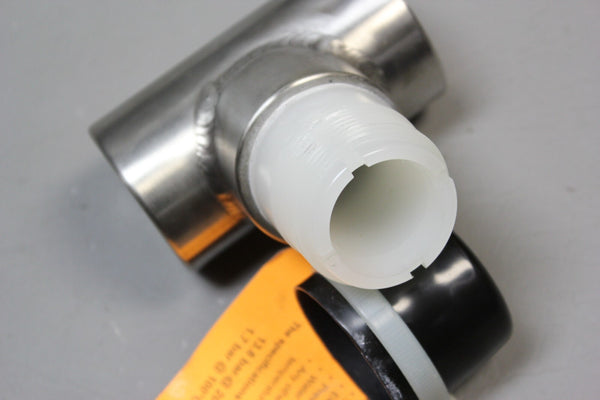 NEW GF SIGNET 316 SS STAINLESS STEEL THREADED TEE WITH PDF INSERT CR4T010