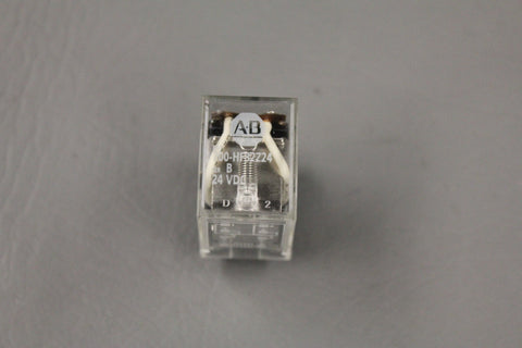 ALLEN BRADLEY CONTROL RELAY 700-HF32724 SER B