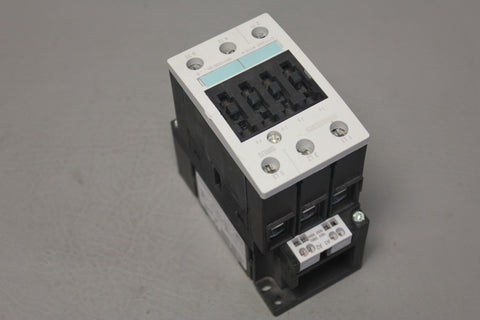 UNUSED SIEMENS POWER CONTACTOR WITH 110/120V COIL 3RT1036-3AK60