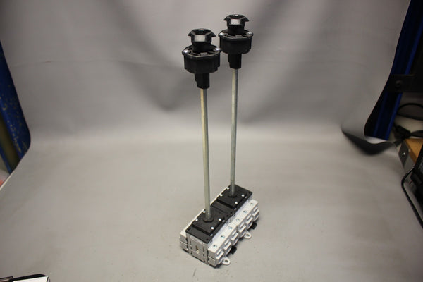 LOT OF 2 SIEMENS DISCONNECT SWITCH 3LD2714-0TK53