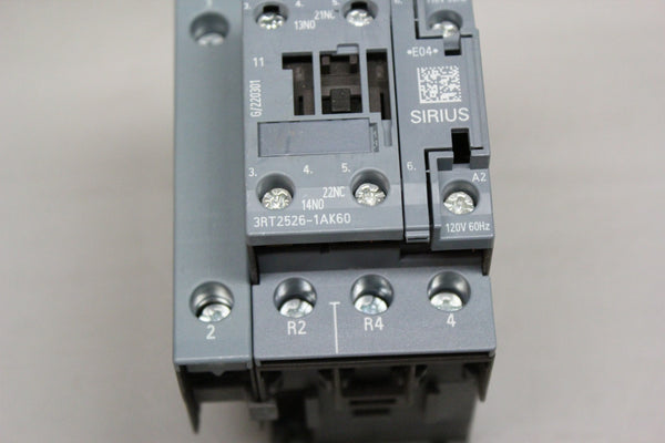 SIEMENS 3RT2026-1AK60 POWER CONTACTOR