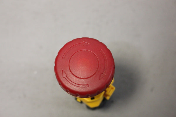 PEPPERL FUCHS  TWIST TO RELEASE EMERGENCY STOP ILLUMINATED PUSHBUTTON SWITCH